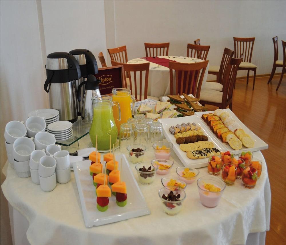 Hotel Nippon Y Centro De Eventos Santiago