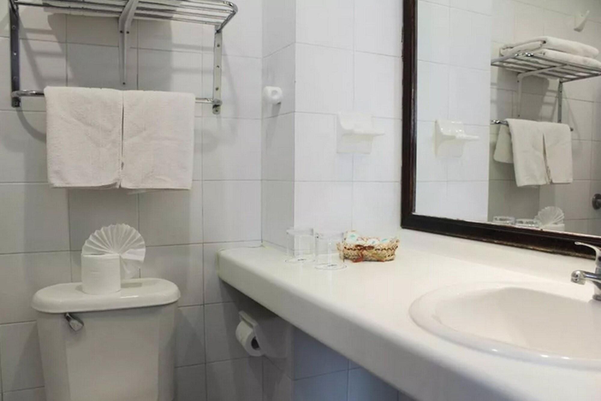 Alcala Del Rio Hotel 3*