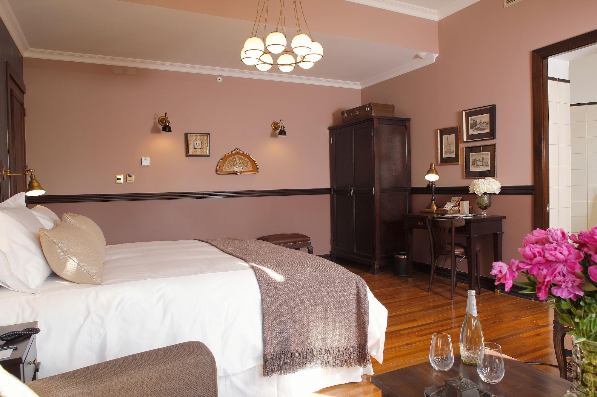 Boutique Castillo Rojo 4*