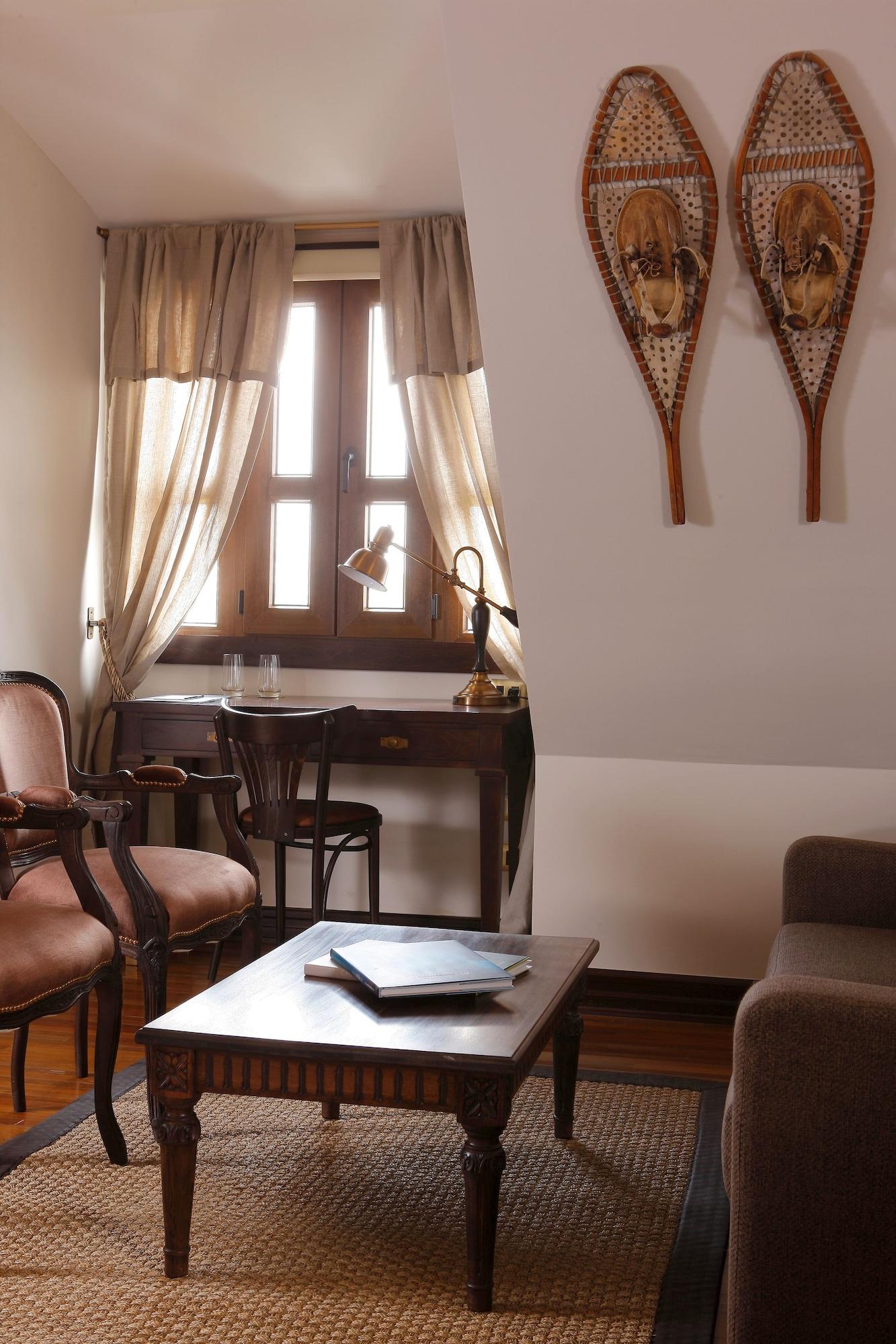 Hotel Boutique Castillo Rojo 4*
