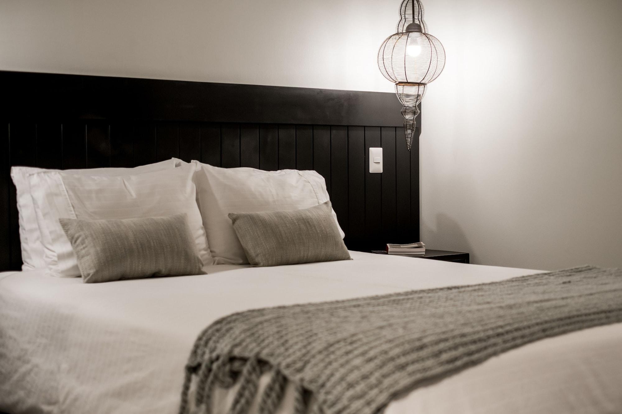 B Aparthotel 3*