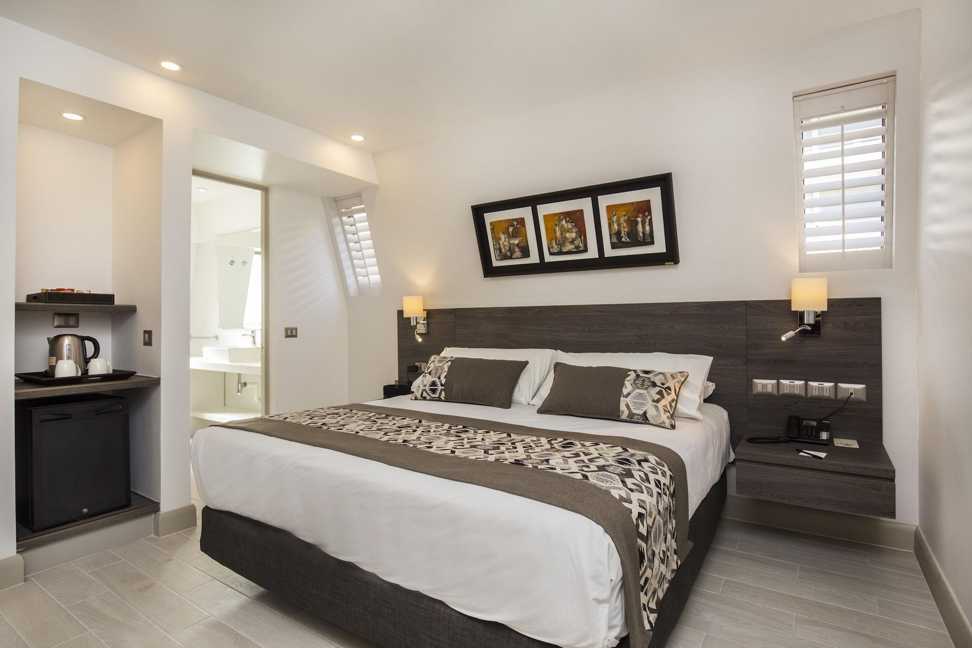 Hotel Park Plaza Bonaparte Boutique 4*