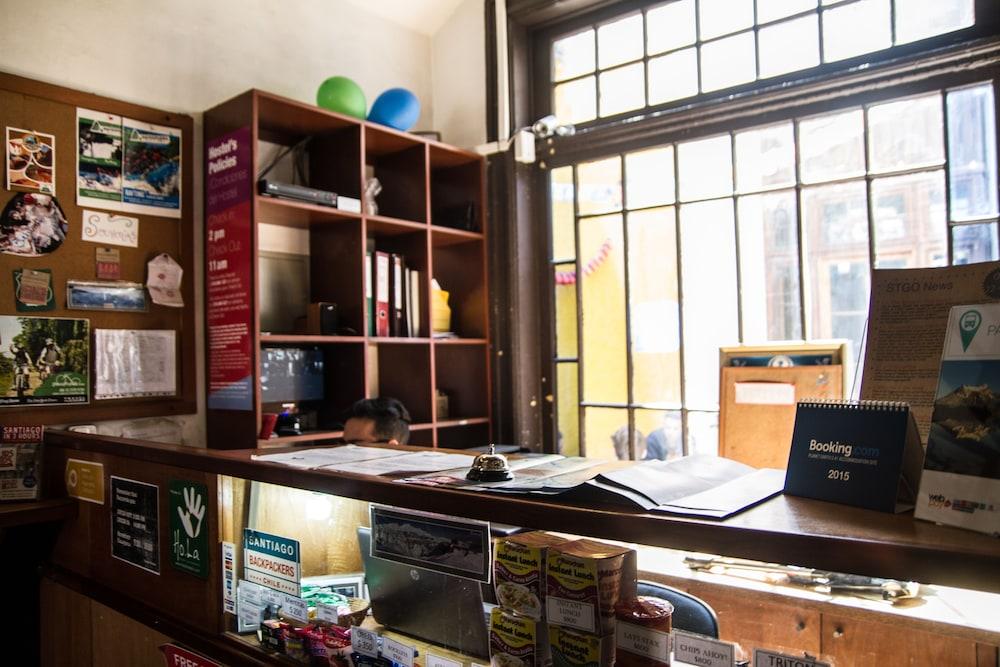 Backpackers Albergue Santiago