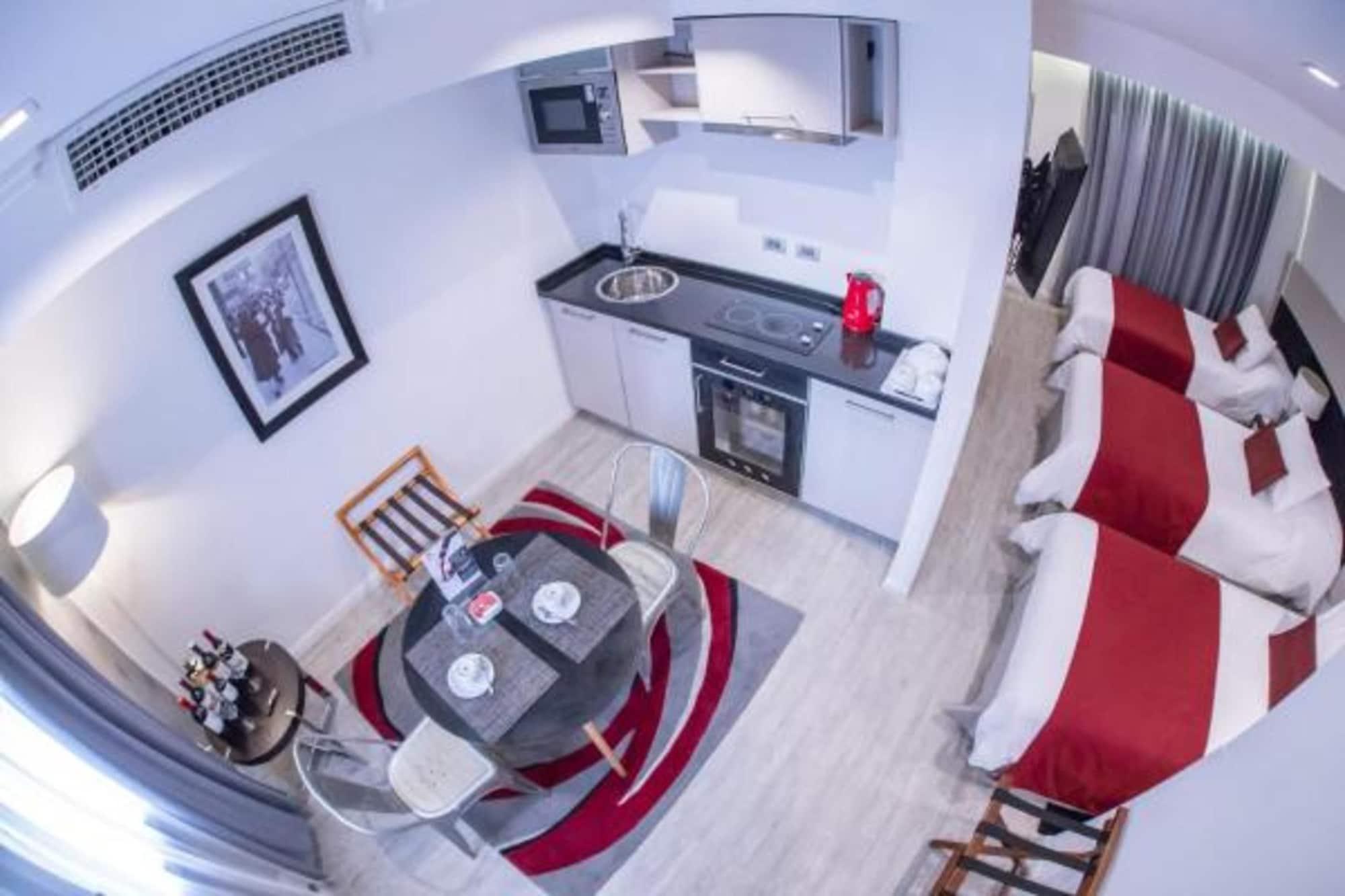 Hotel Sommelier Agustinas 3*