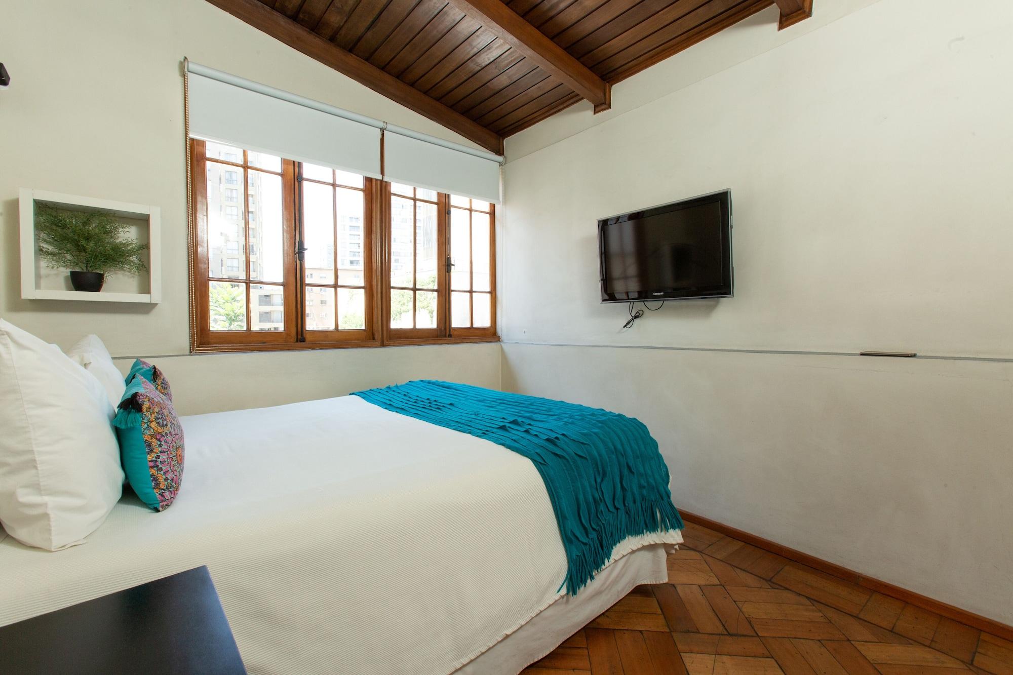 Hotel Casadetodos