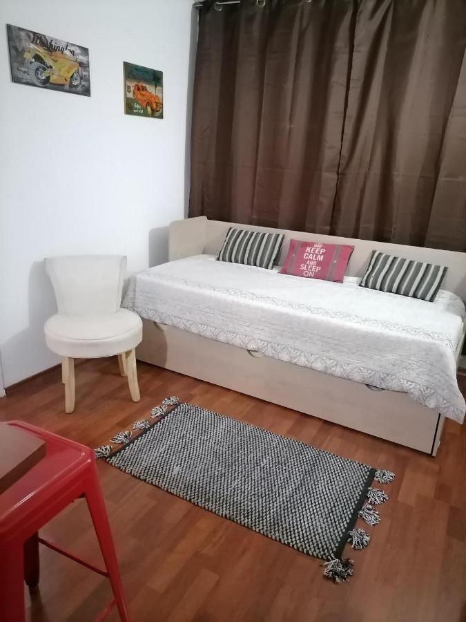 Moneda Apartment *