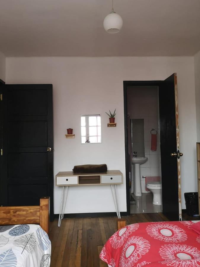 Vitalia Hostel *