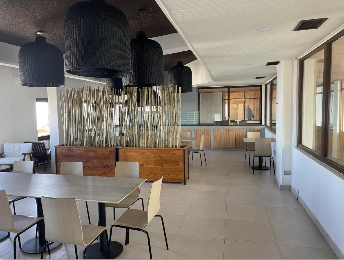 El Colorado, New Loft, In & Out, 4 People, Hot Pool, Walking Distance Apartamento *