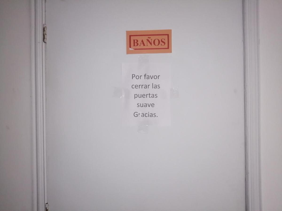 Hostal Mancora Monjitas 755 Pensión