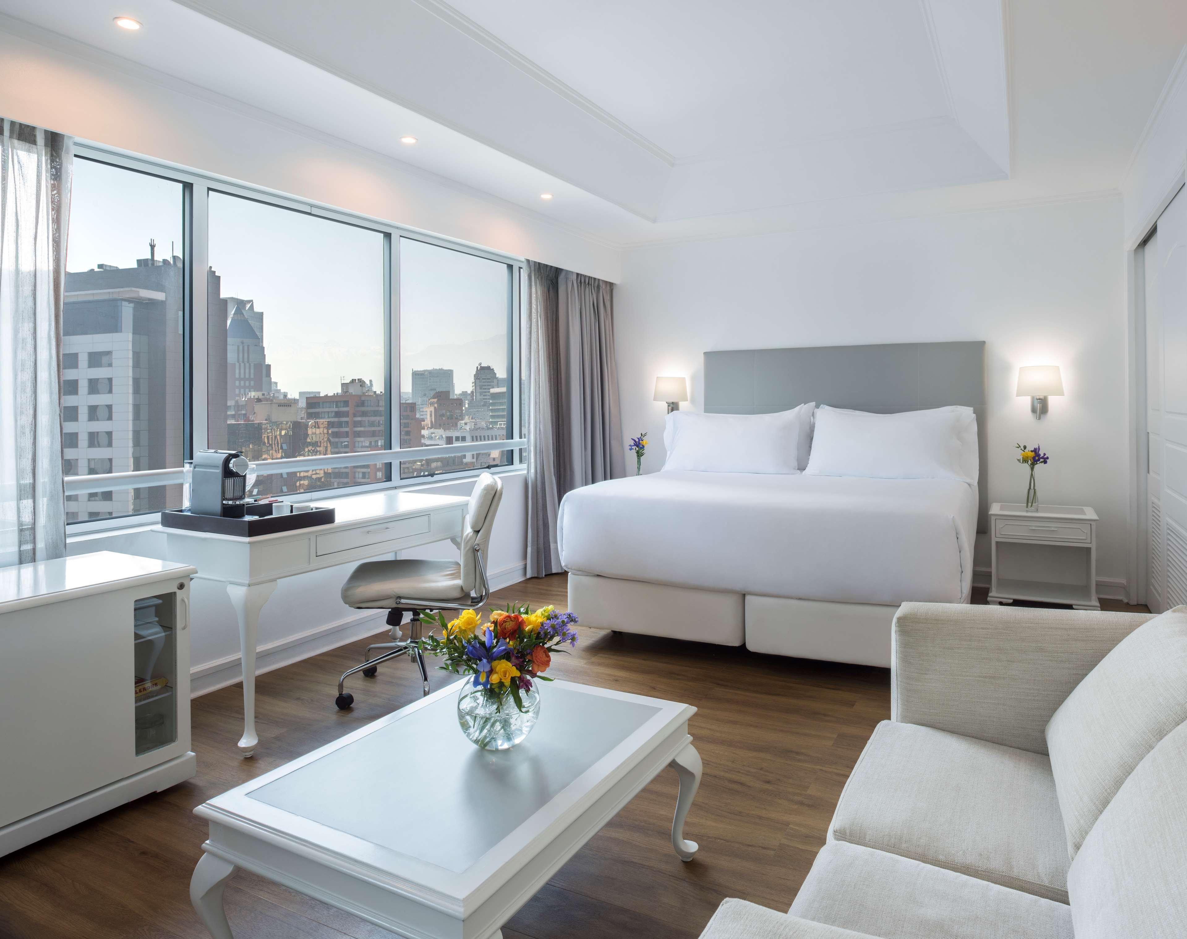 Nh Collection Plaza 5*