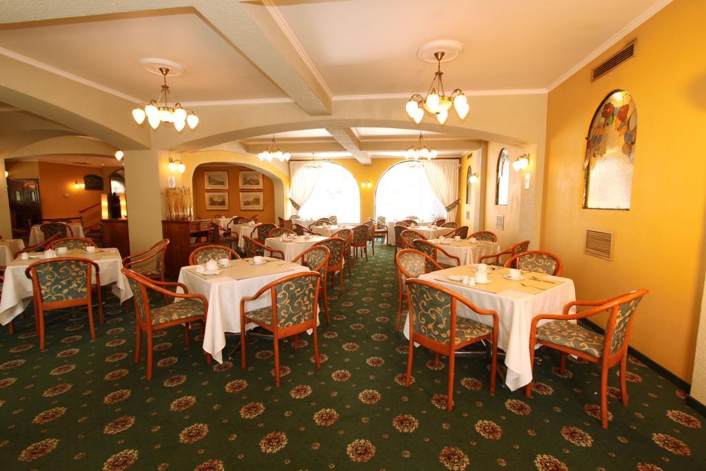 Torremayor Lyon Hotel Santiago