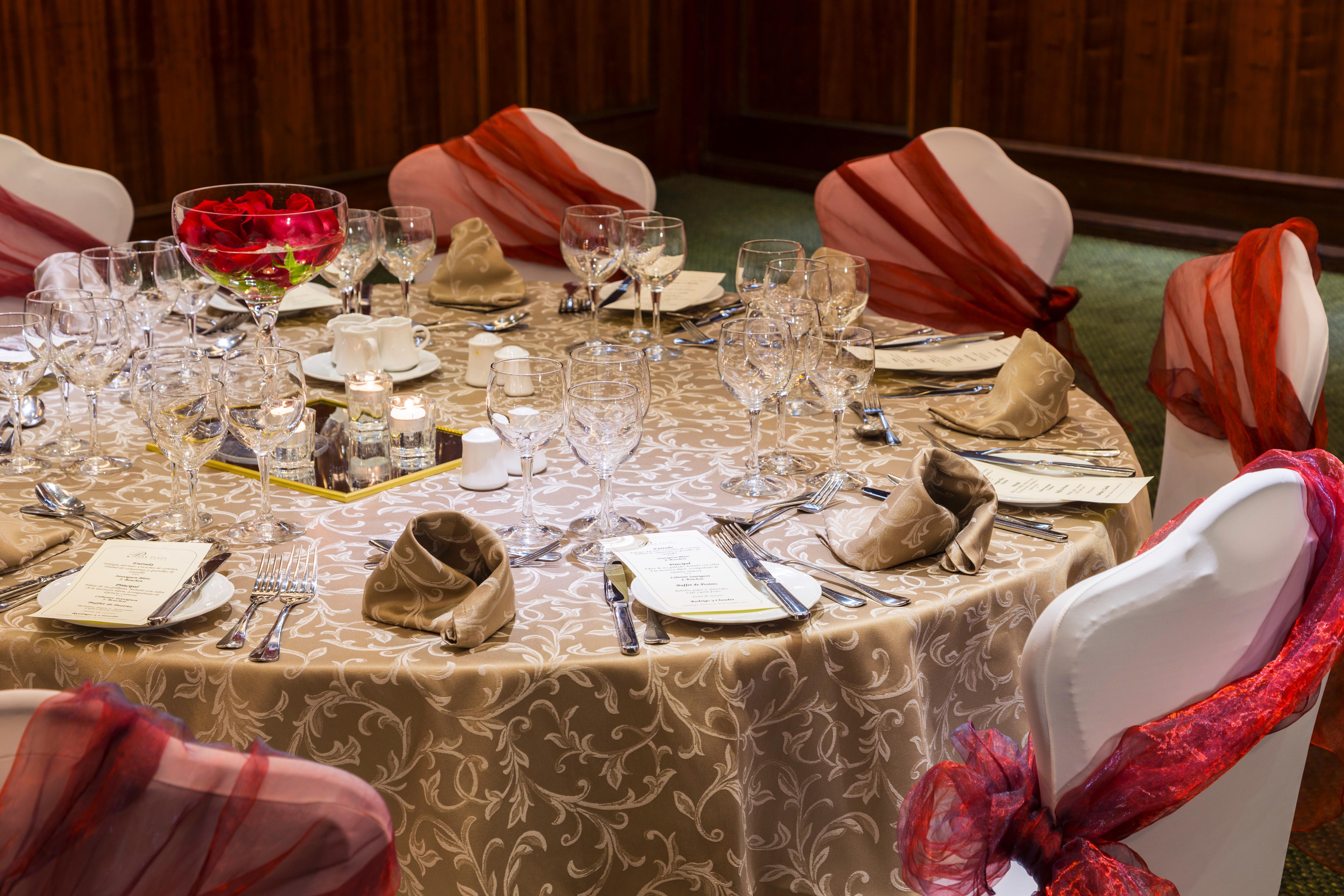 Park Plaza 4*