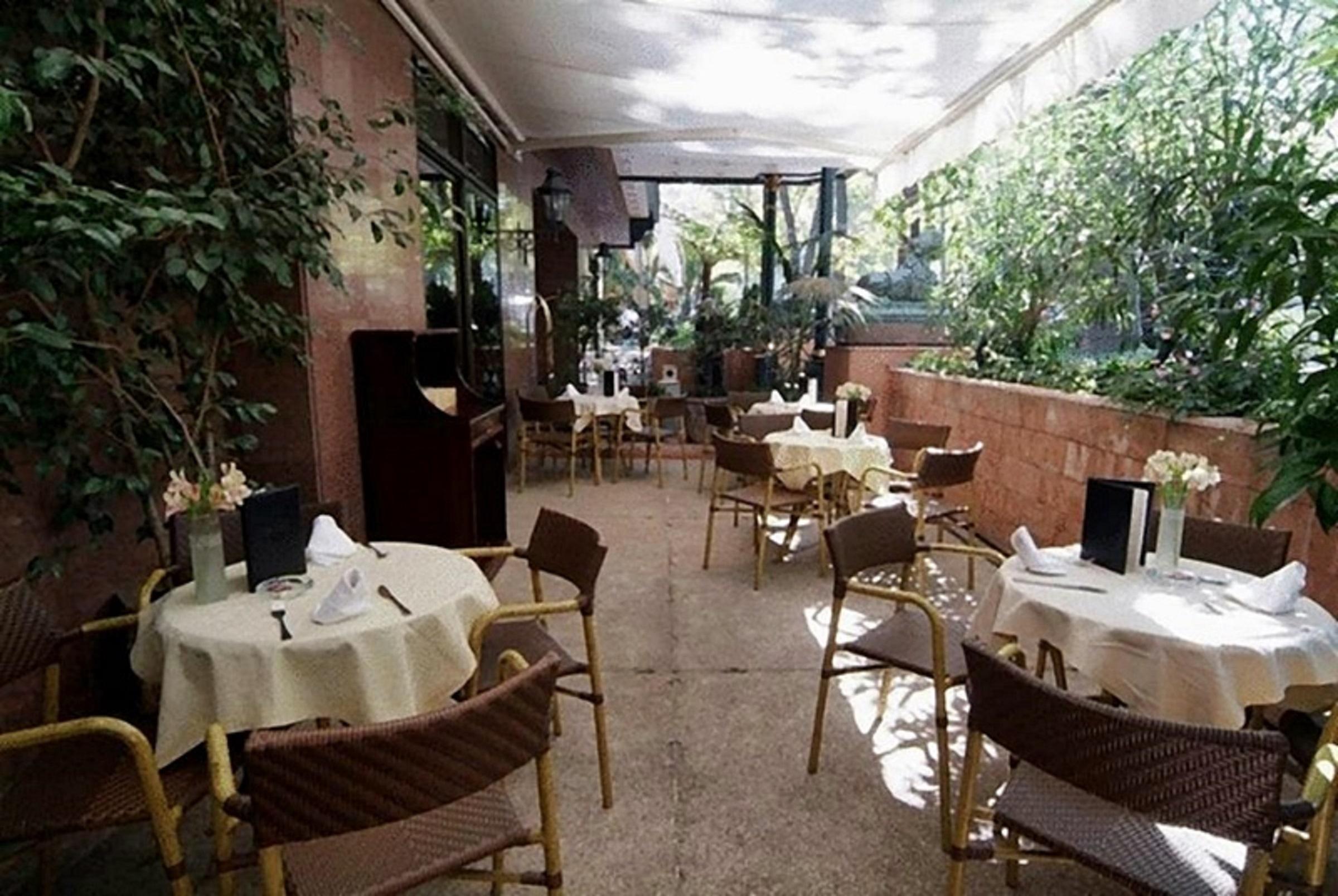 Park Plaza 4*