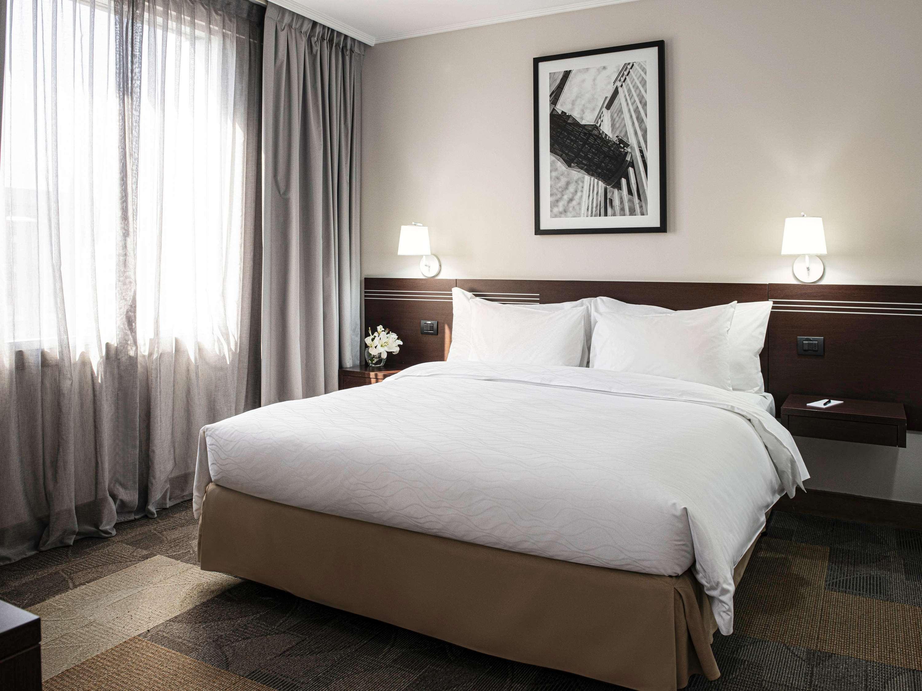 Pullman El Bosque 5* Santiago