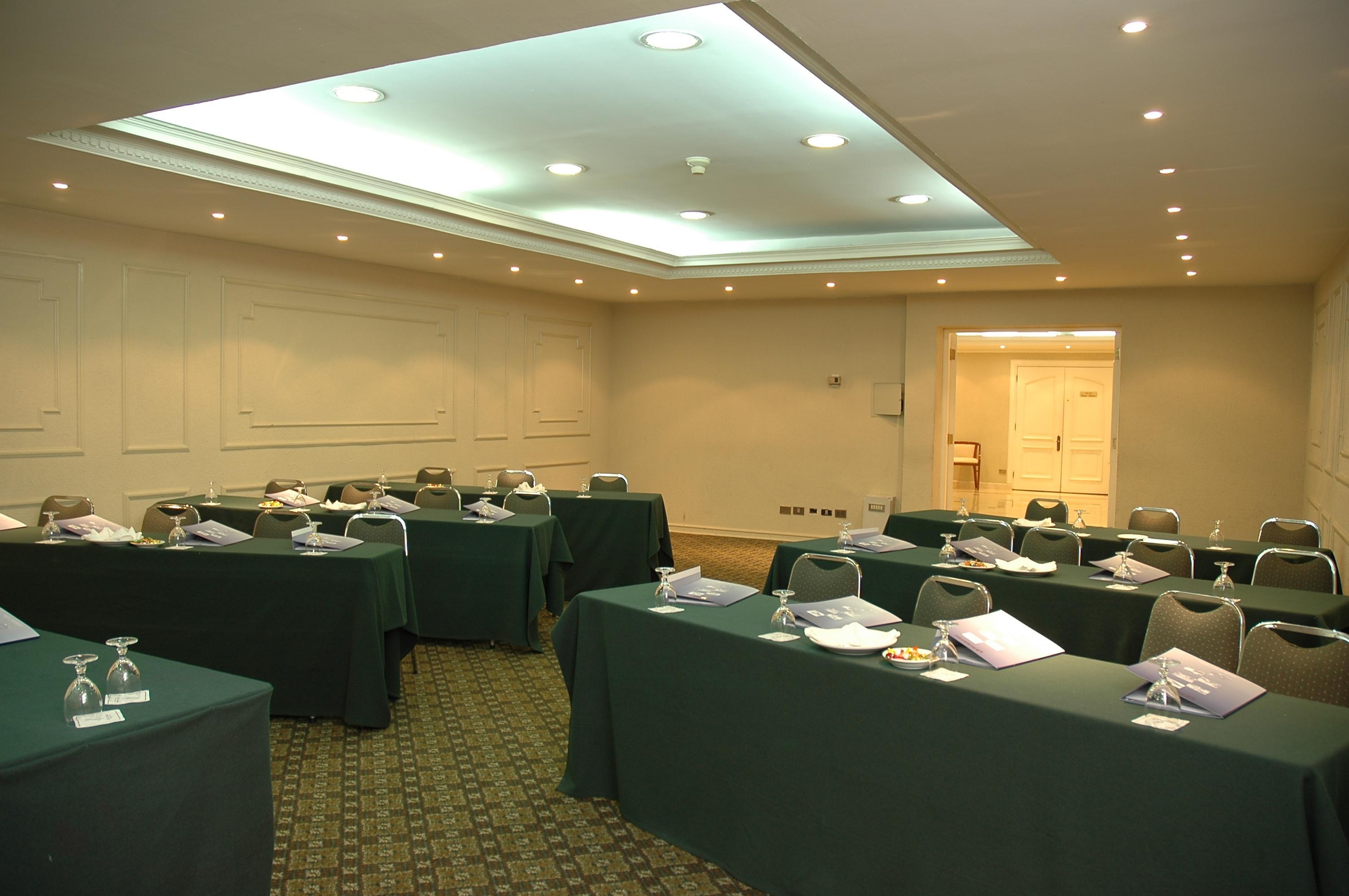 Mr Providencia 4* Santiago