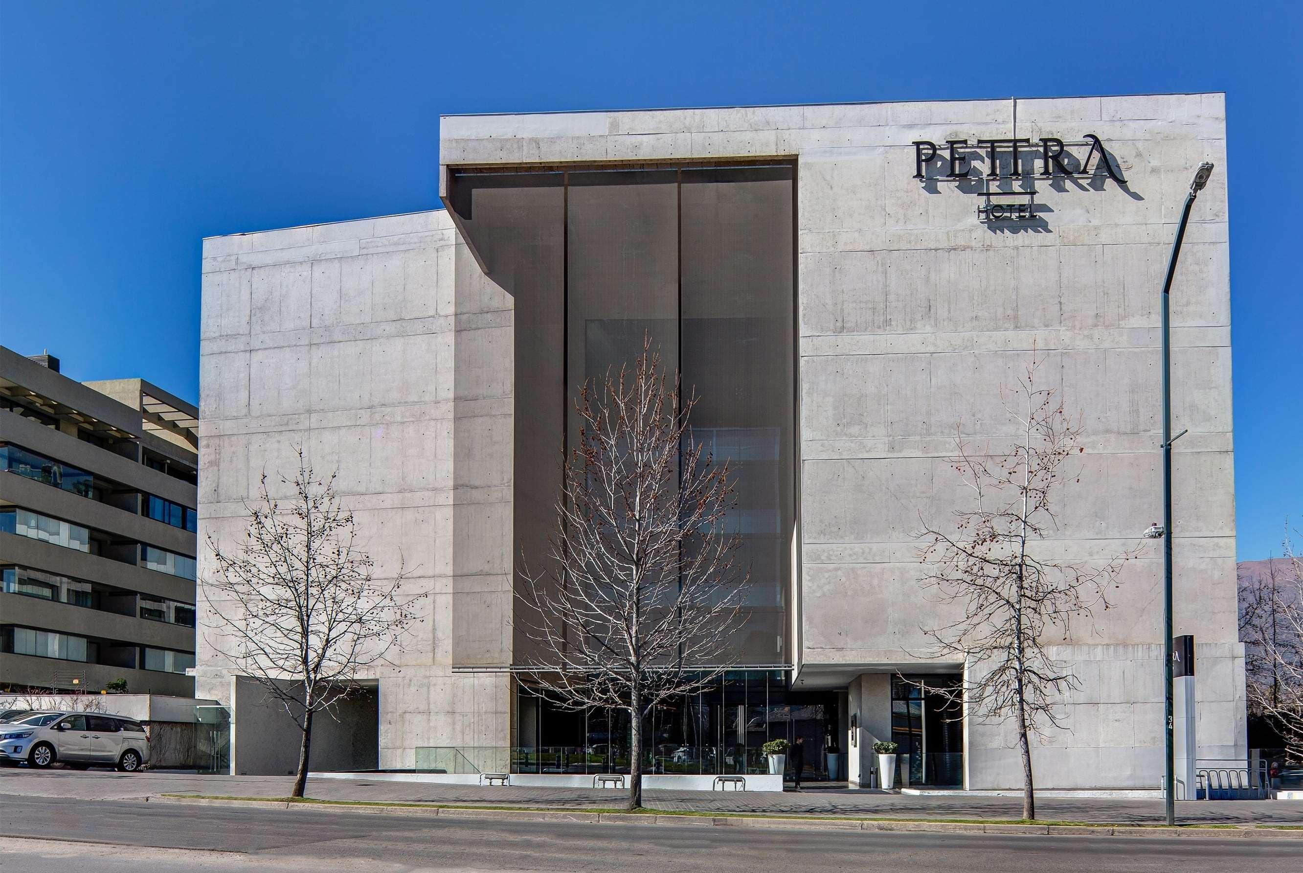 Hotel Wyndham Pettra 5*