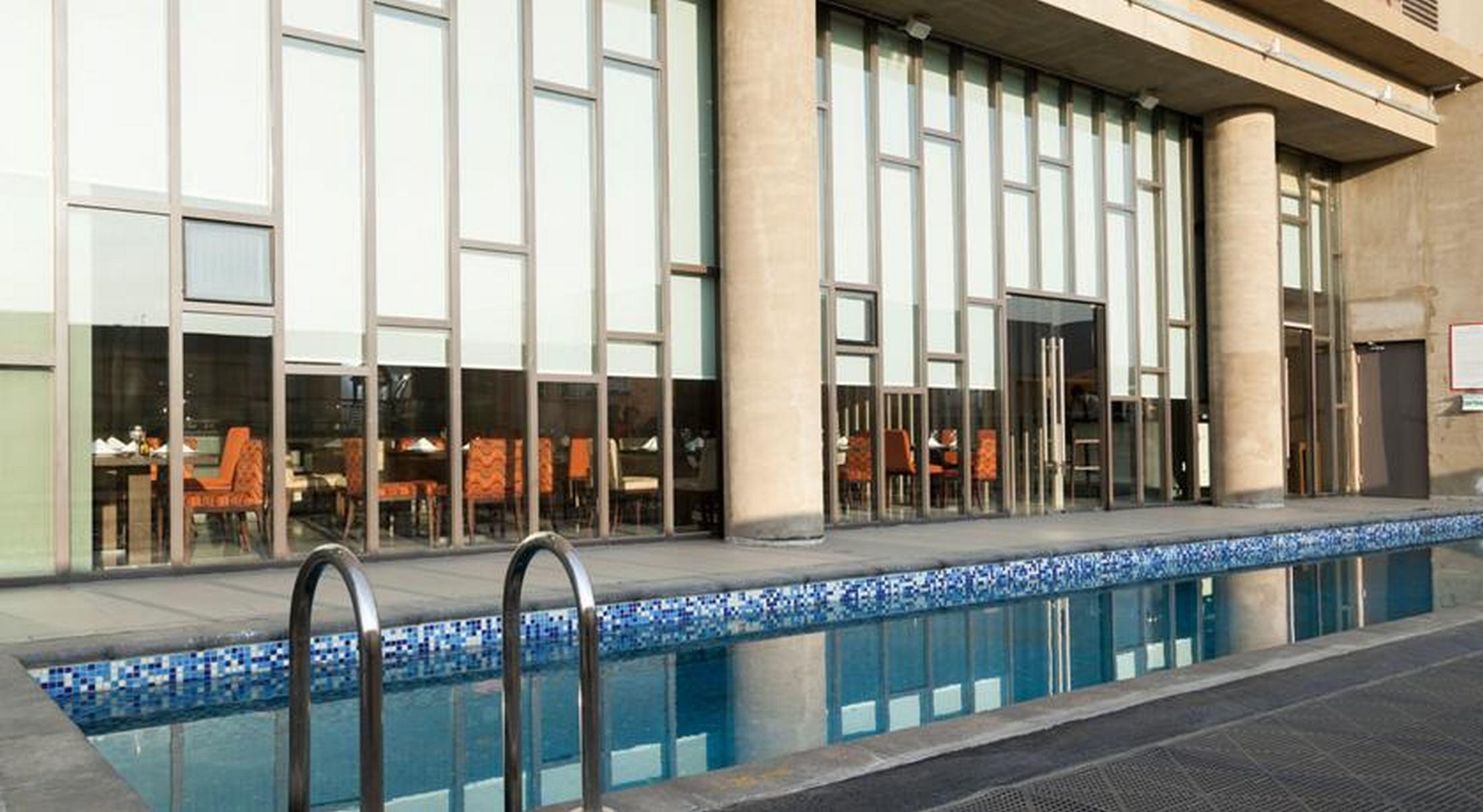 Courtyard By Marriott Airport 4* Santiago