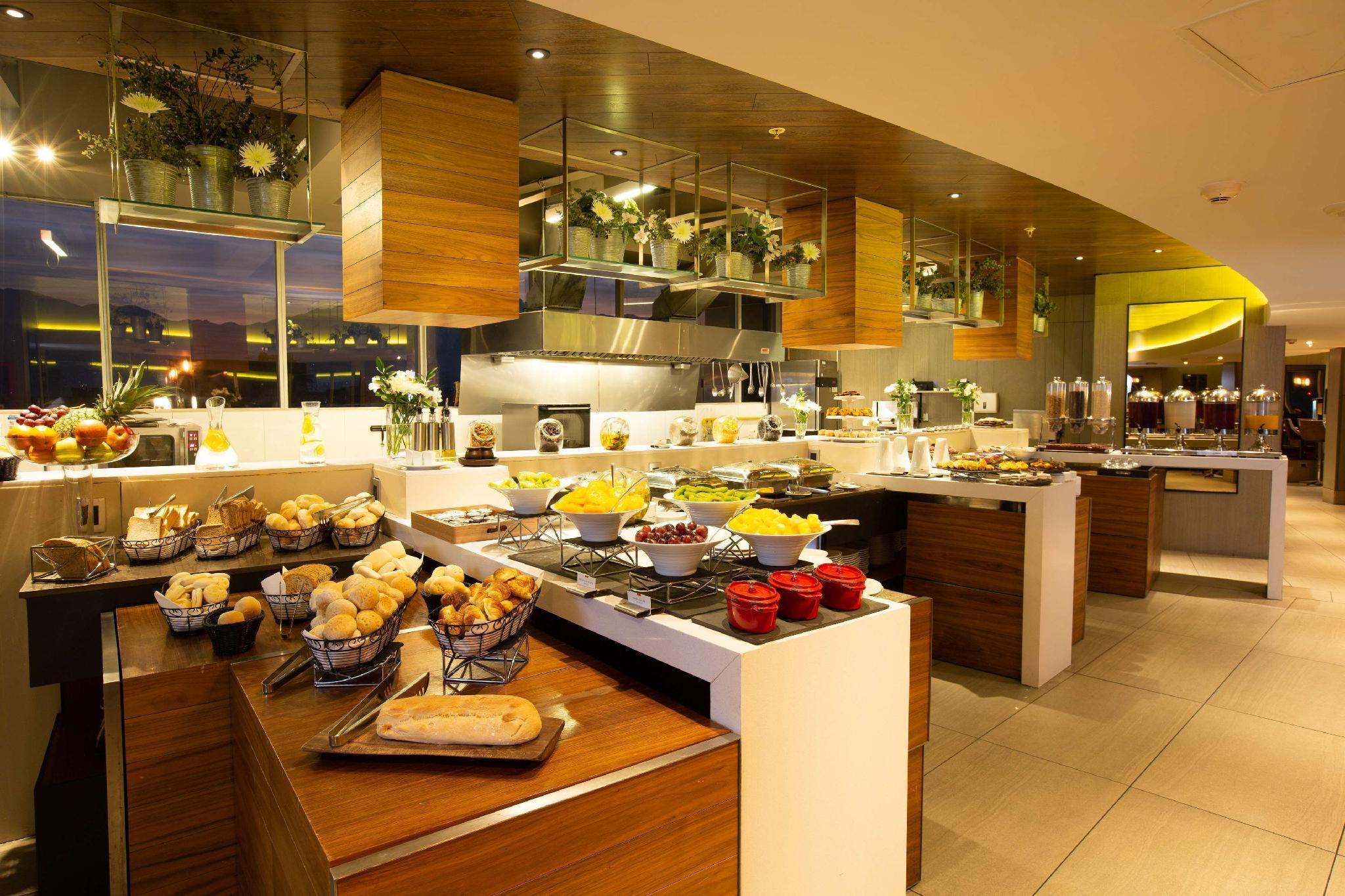 Doubletree By Hilton Kennedy, Chile Hotel Santiago