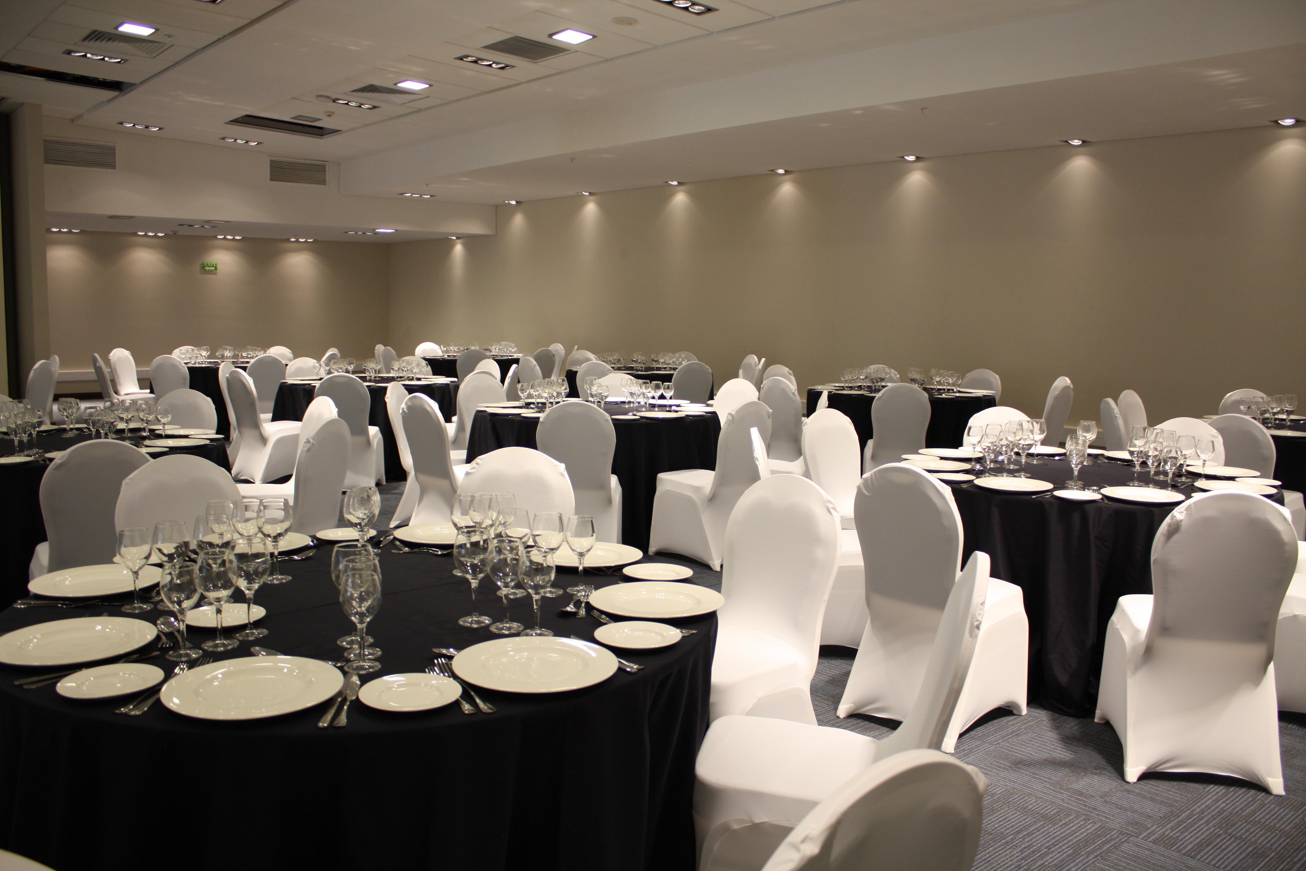 Hotel Radisson Blu Plaza El Bosque Santiago