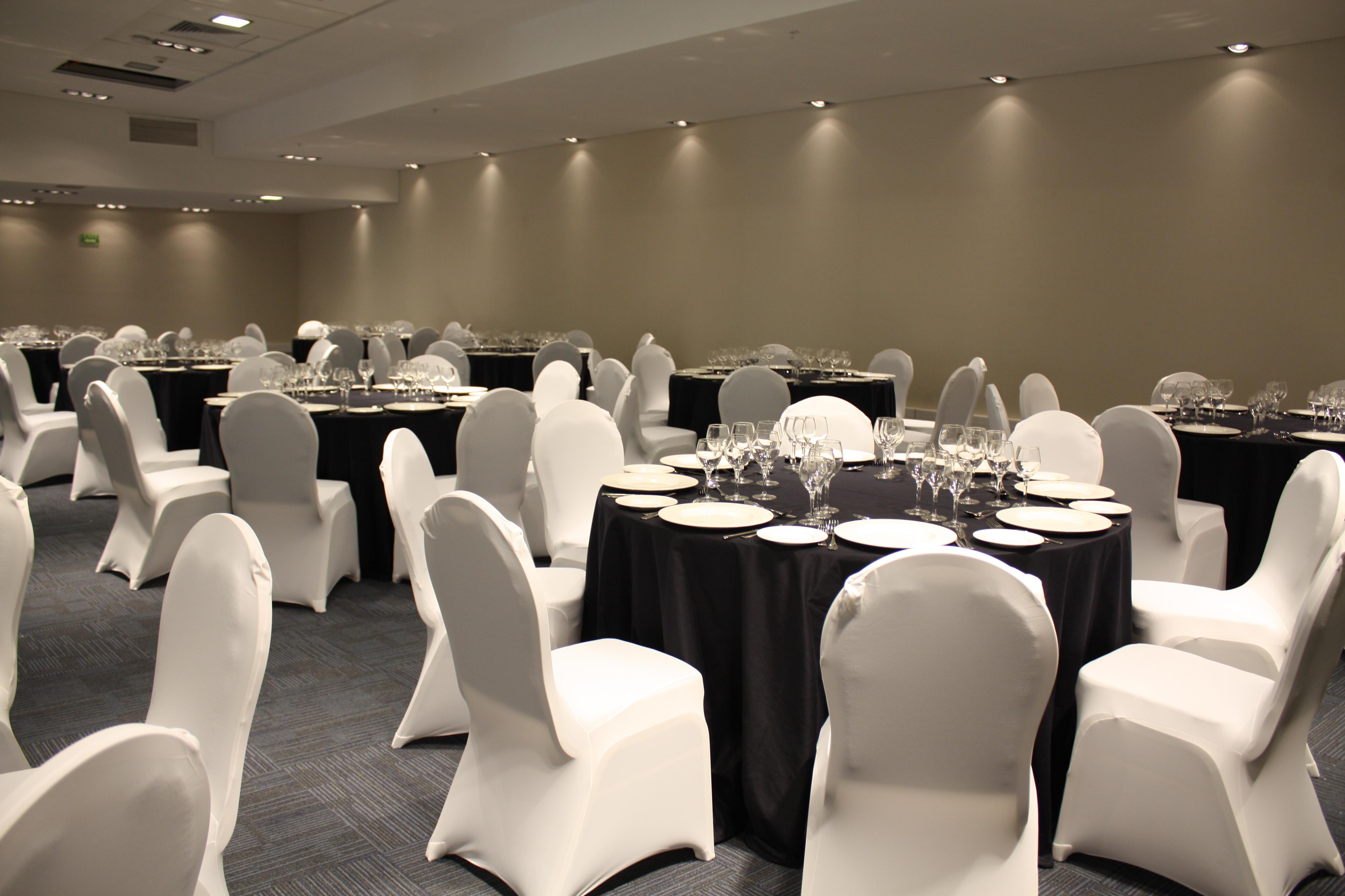 Radisson Blu Plaza El Bosque Hotel 4*