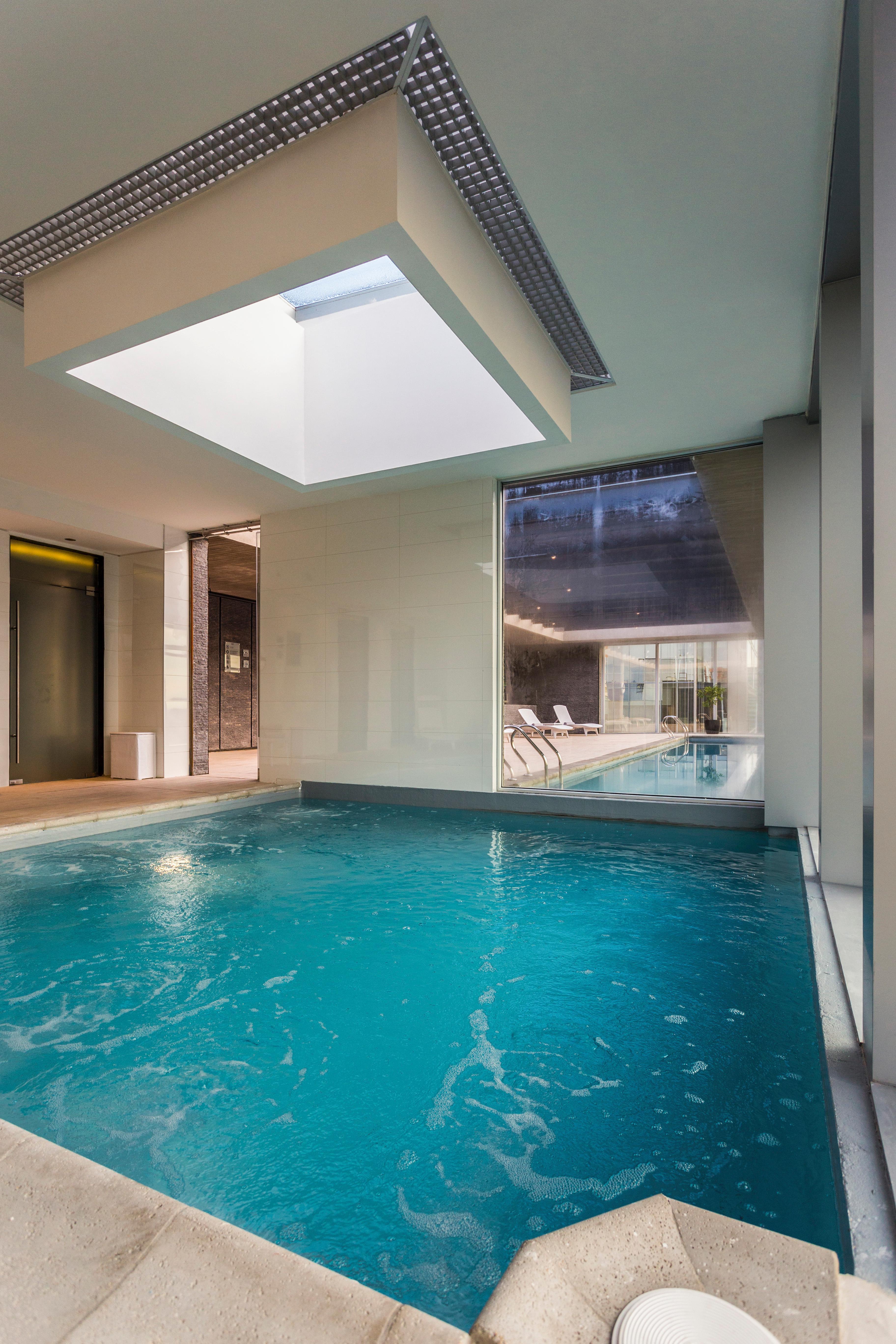Radisson Blu Plaza El Bosque 4*