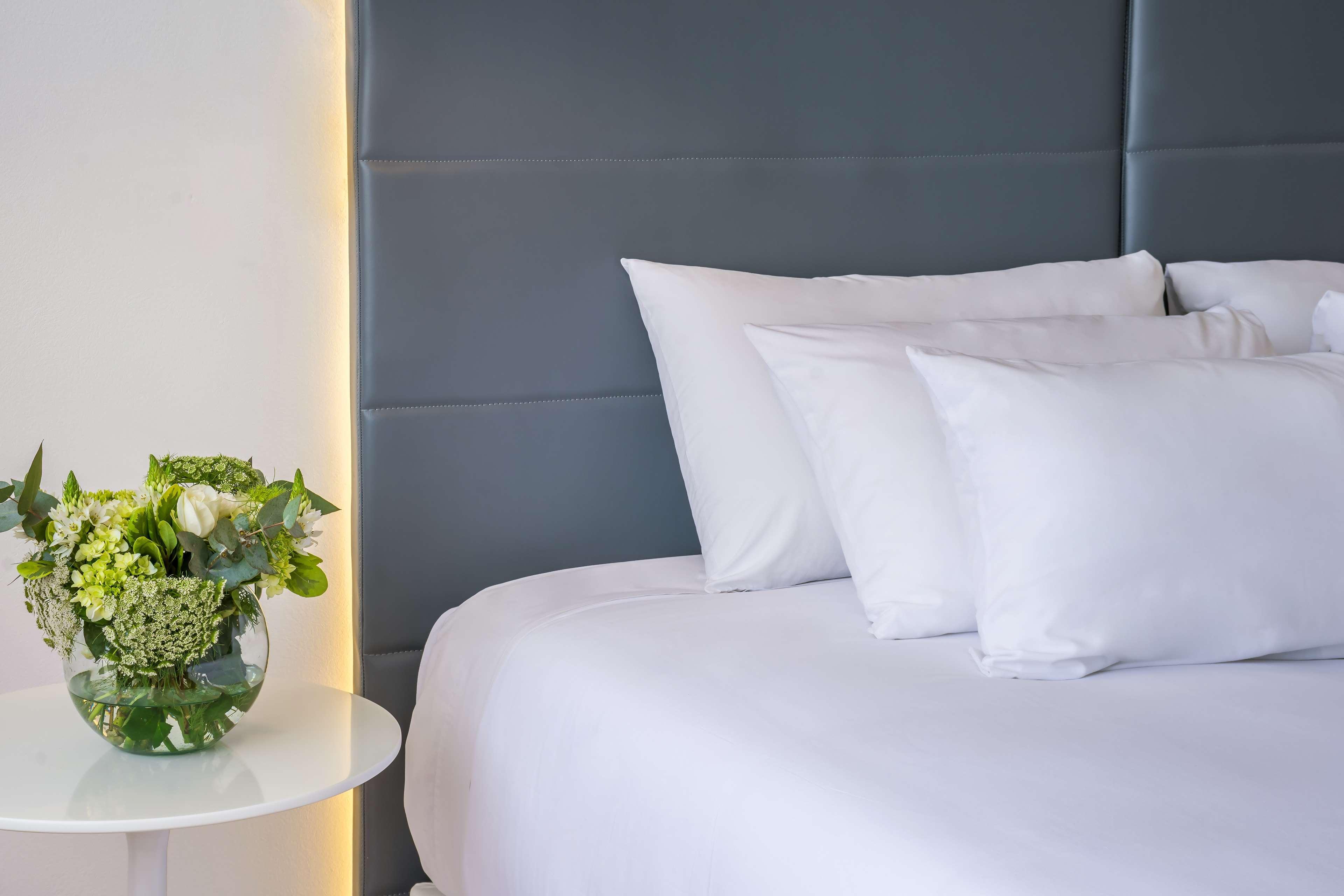 Nh Collection Casacostanera Hotel 4*
