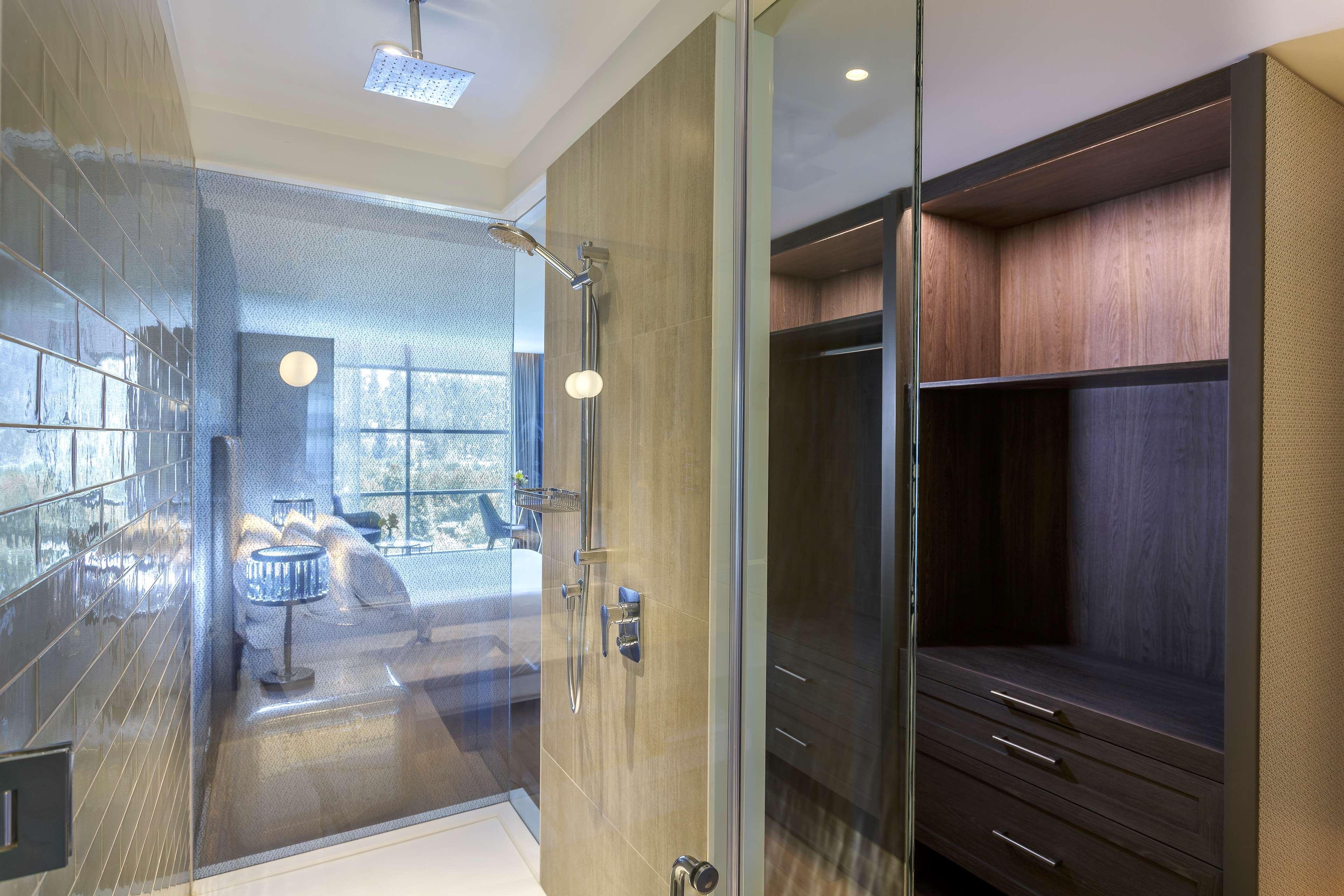 Nh Collection Casacostanera Hotel Santiago