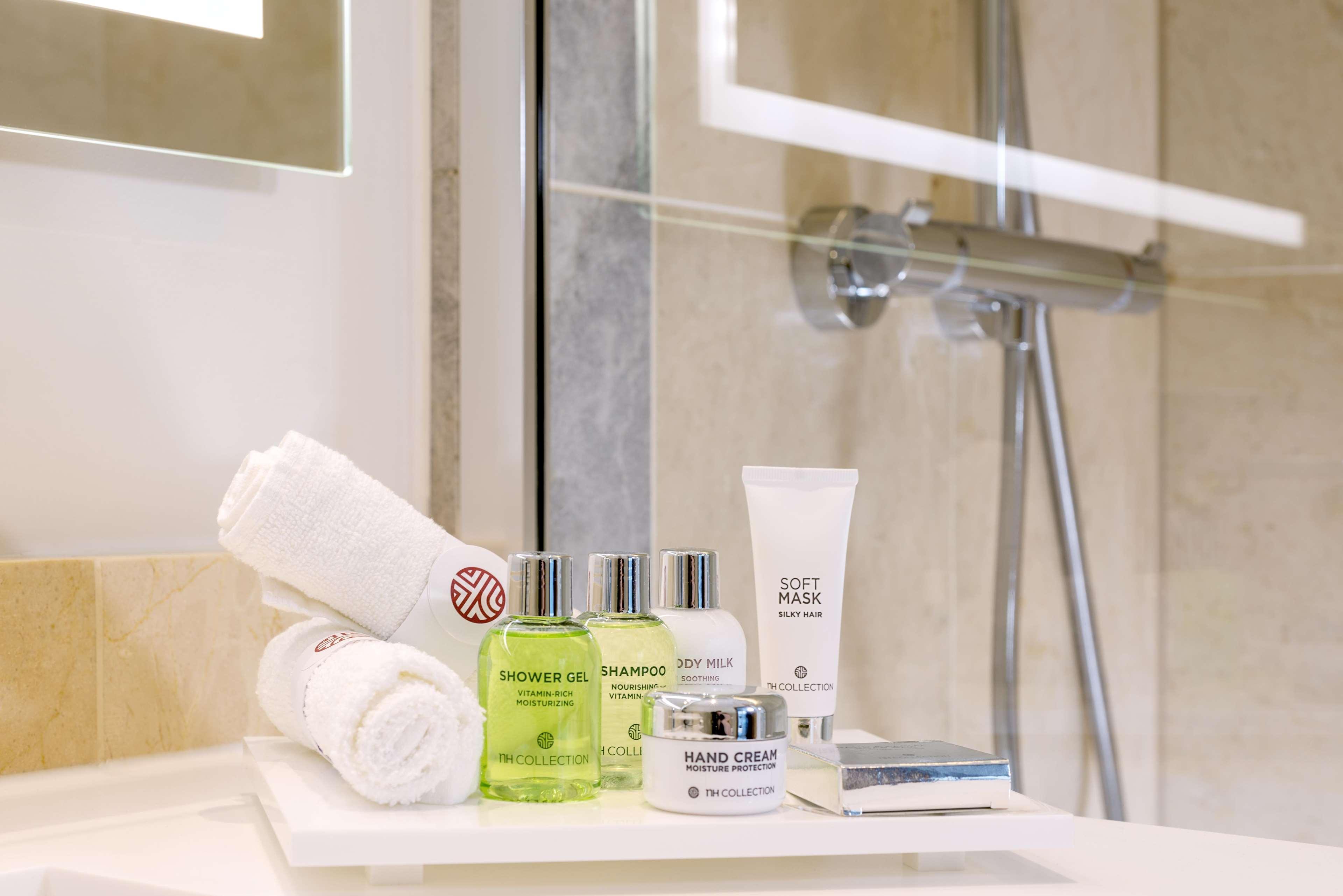 Nh Collection Casacostanera Hotel