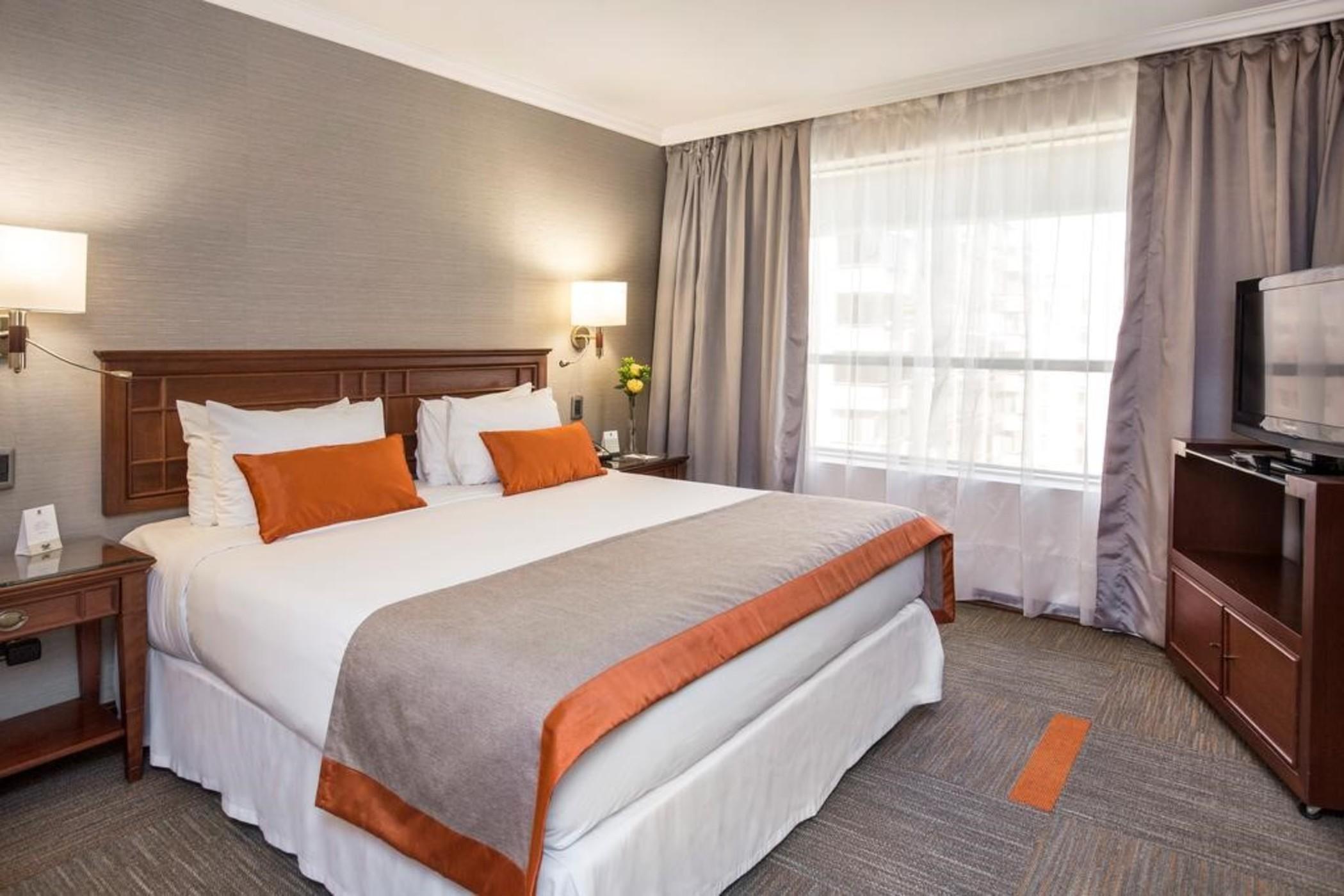 Plaza El Bosque Ebro 5* Santiago