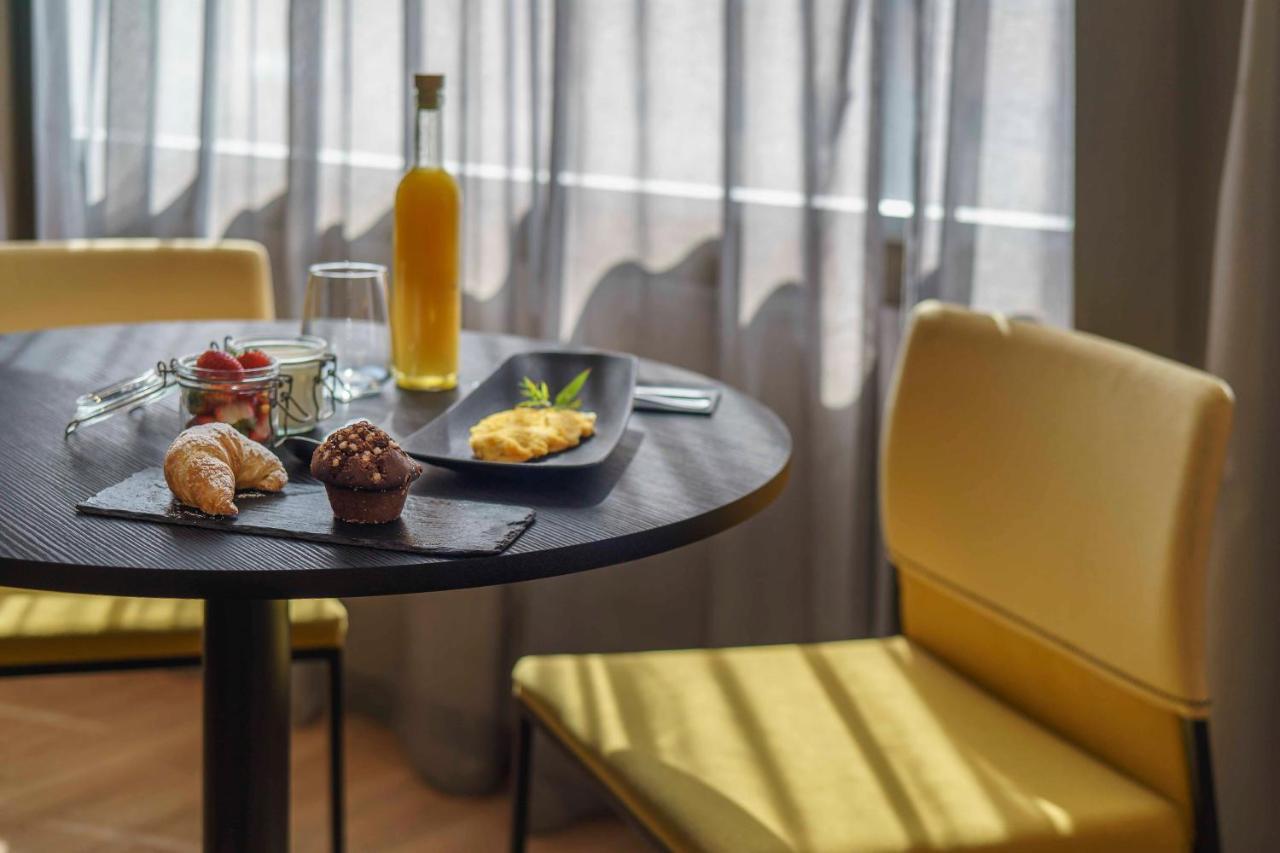 Pullman El Bosque Santiago