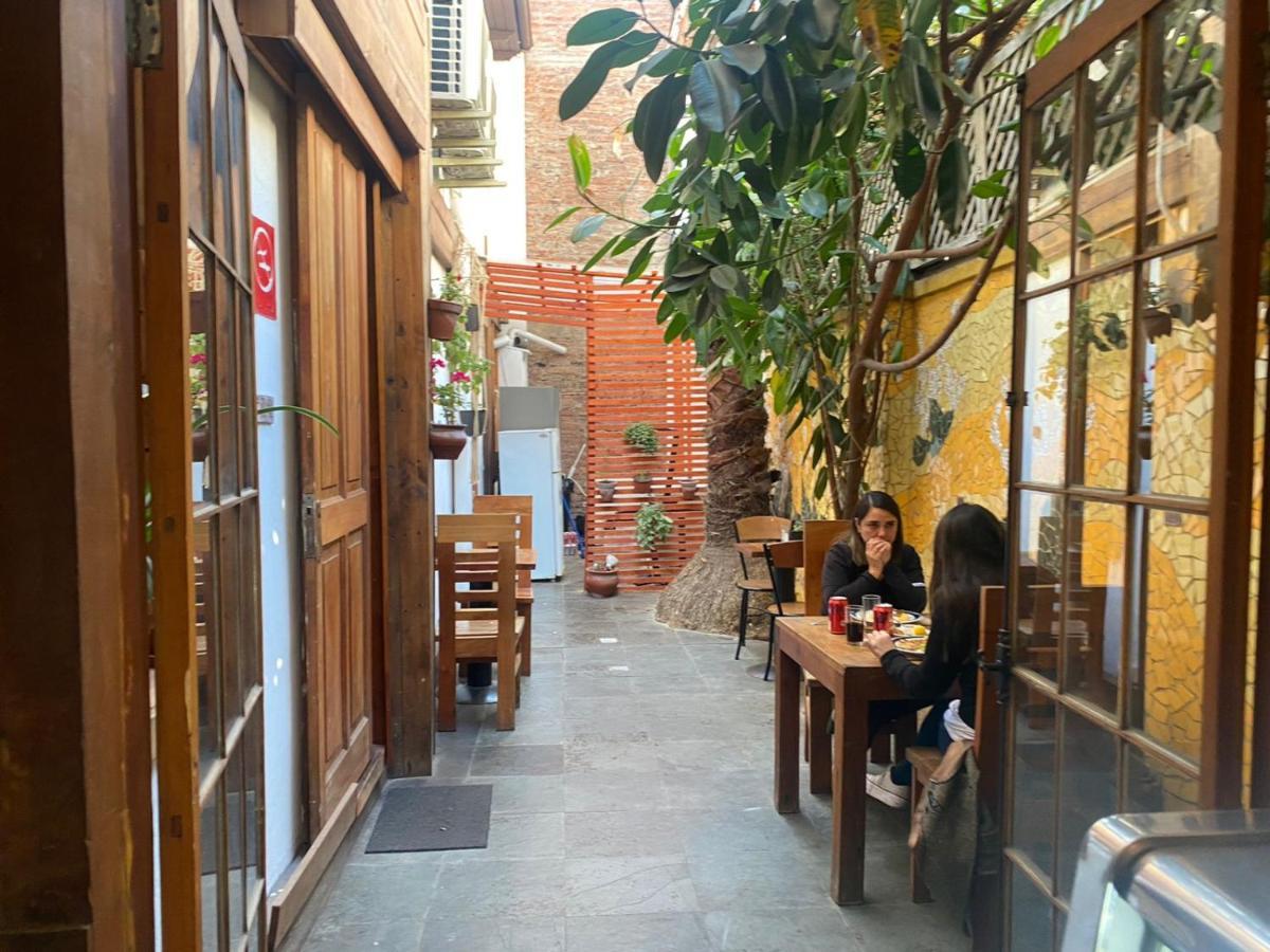 Hostal La Casita Bed & Breakfast 3*