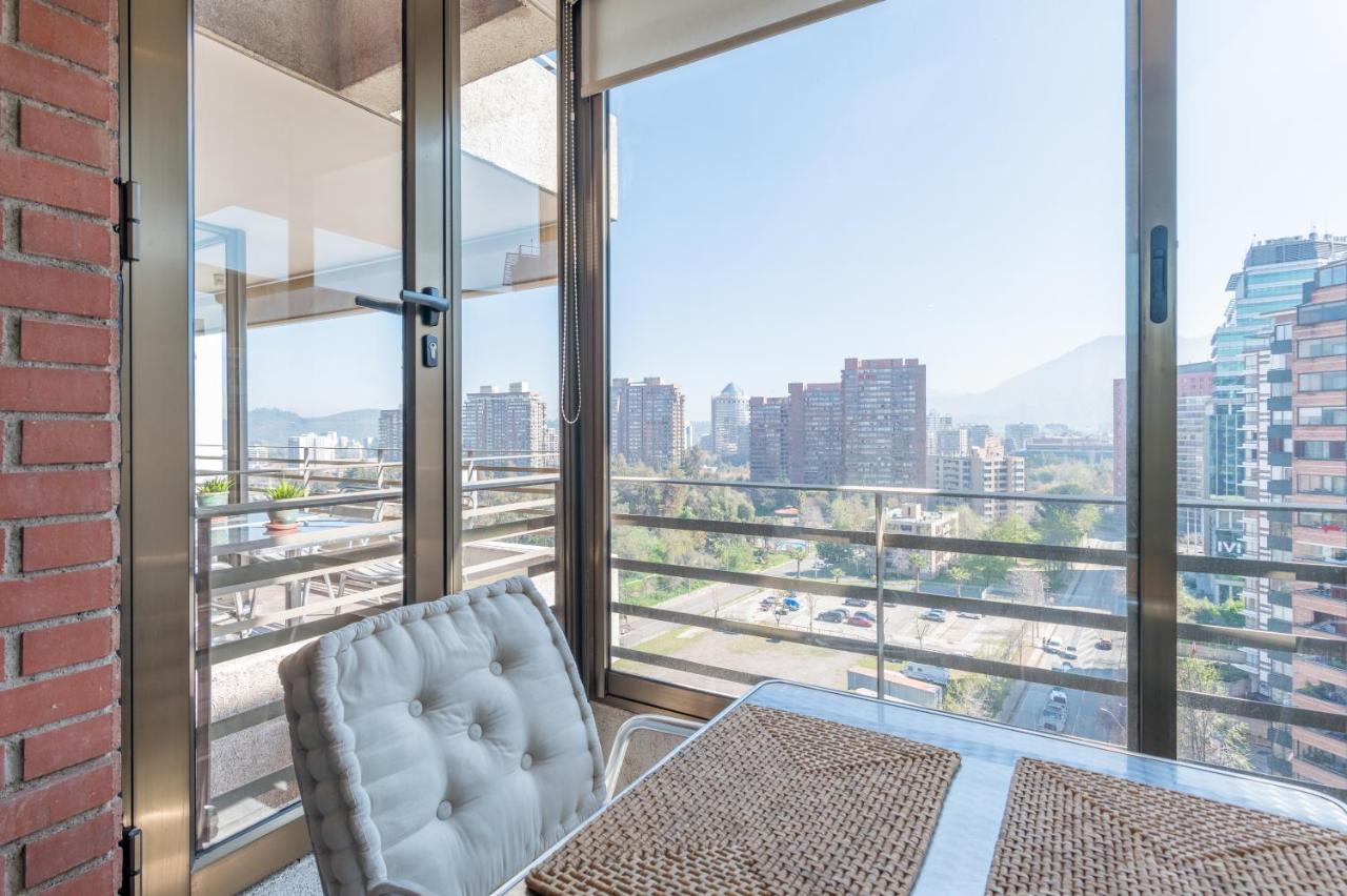 Apartment Century View 2b W/balcony, View & Parking.