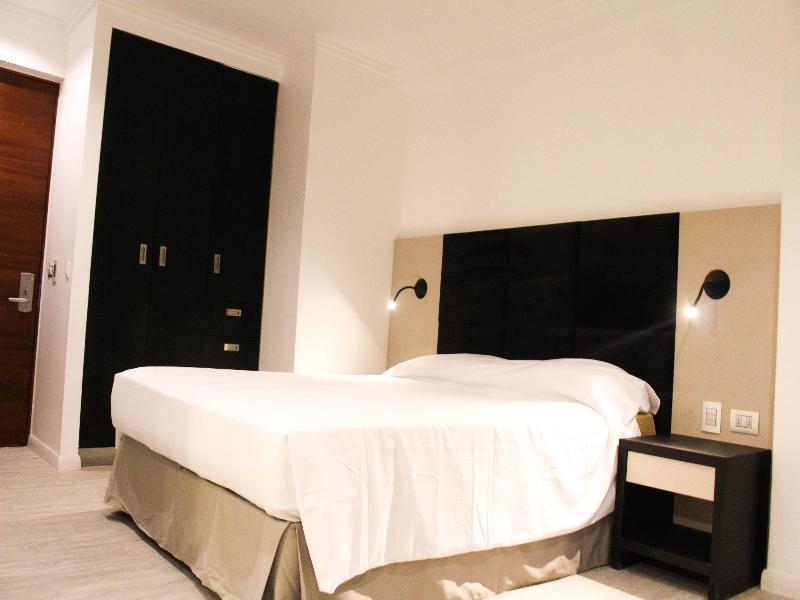Hotel Sommelier Agustinas 3*