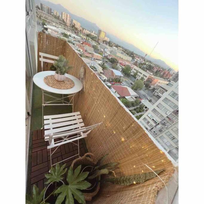 Căn hộ Apartamento Estilo Boho Chic 200m Metro La Cisterna Con Estacionamiento Santiago