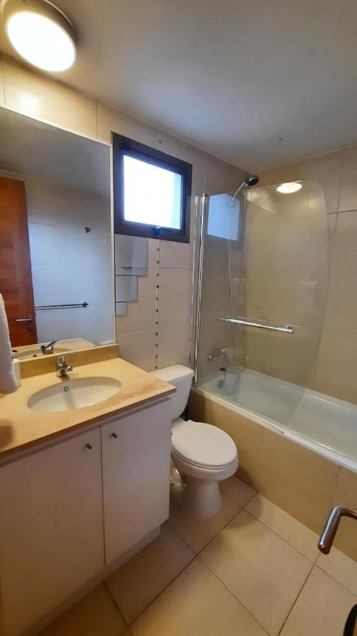 Comodo Y Moderno Apartamento En Las Condes 2dorm, 2banos, Open-kitchen Apartment