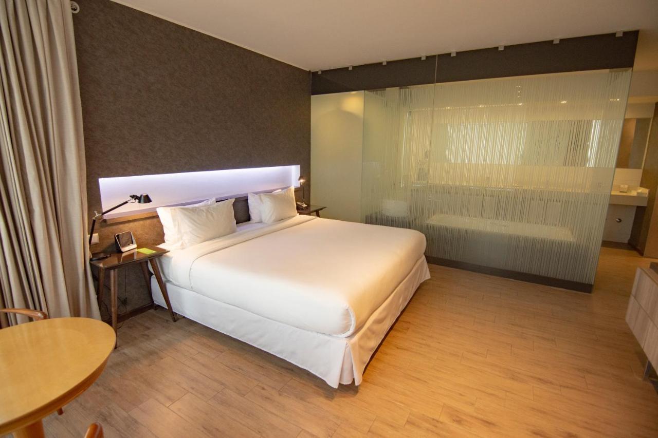 Radisson Blu Plaza El Bosque 4*