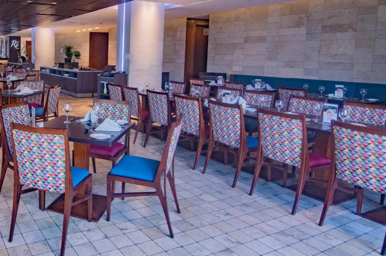 Radisson Blu Plaza El Bosque Hotel Santiago