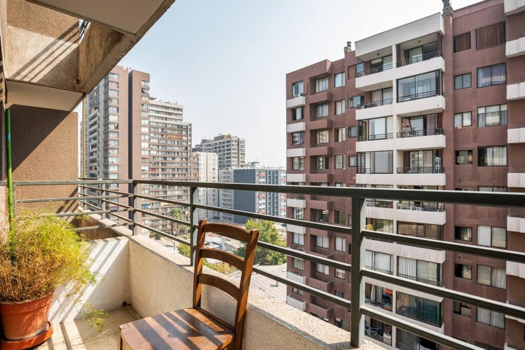 Encantador Departamento Amoblado En * Santiago