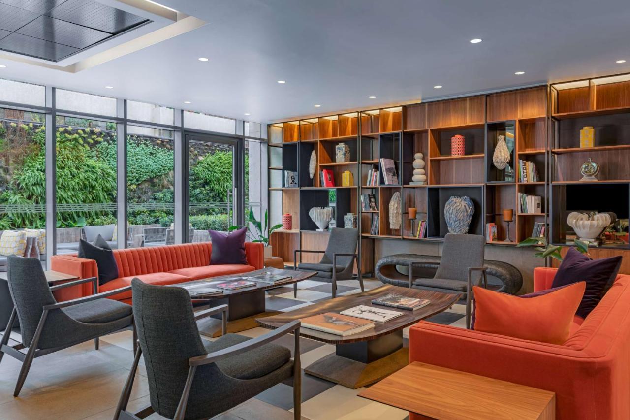 Hyatt Centric Condes 5*
