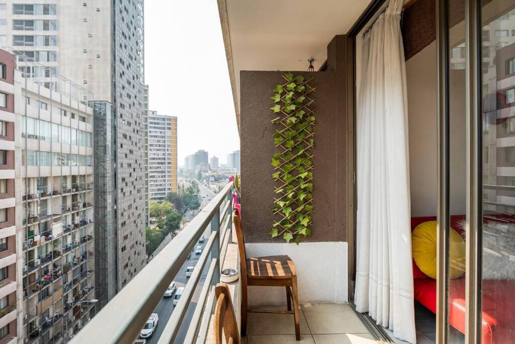 Encantador Departamento Amoblado En * Santiago