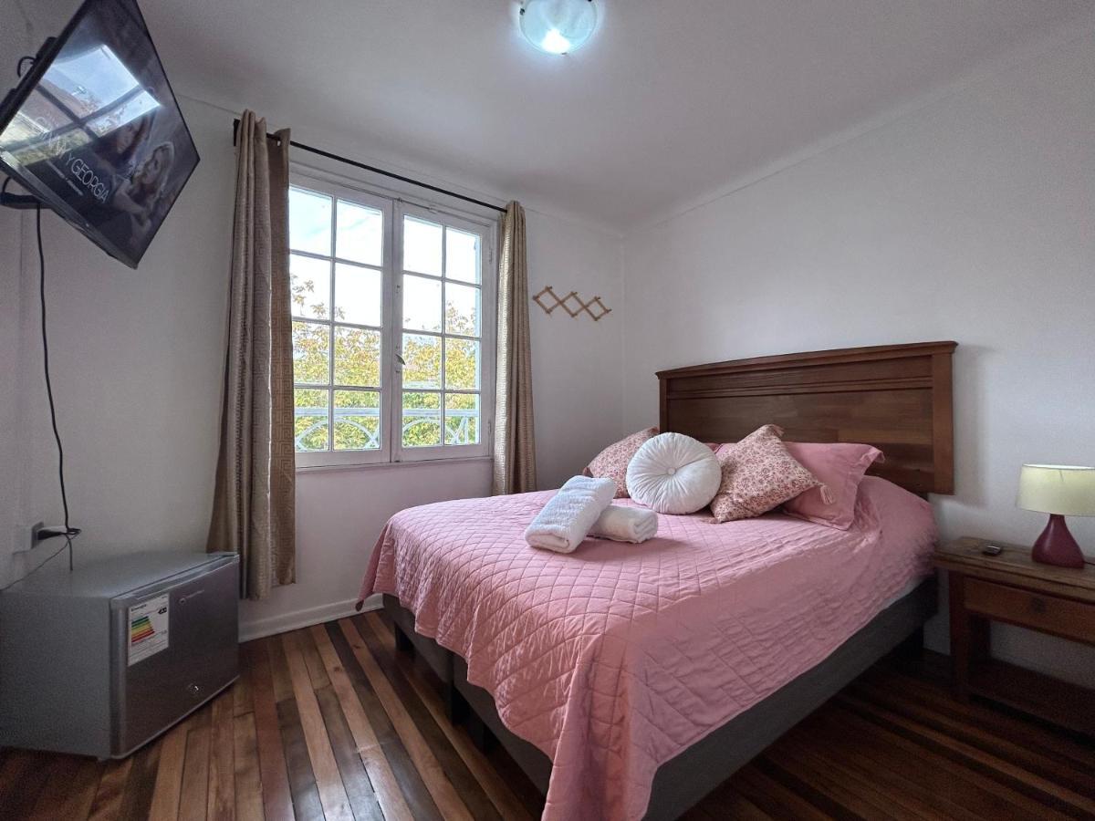 Casona Providencia Homestay *