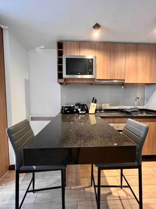 Full Equipado, A Pasos De Clinica Las Condes Apartamento *