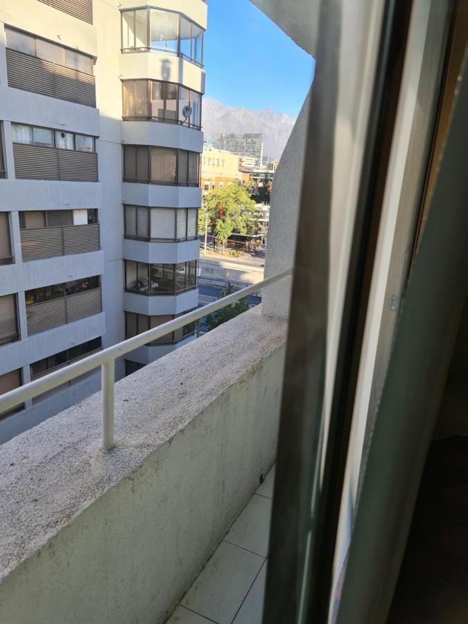 Frente Al Parque Arauco Apartamento