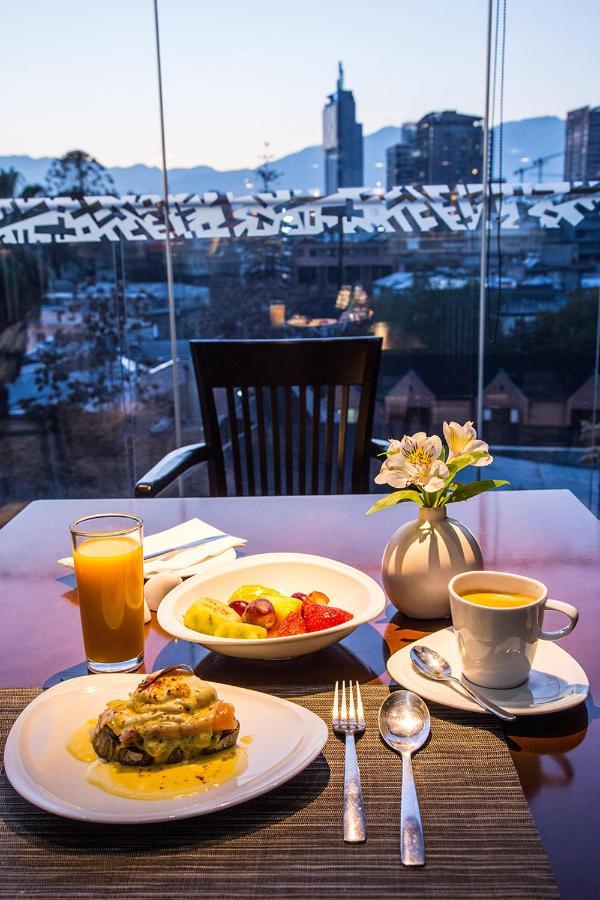 Khách sạn Cumbres Lastarria Santiago