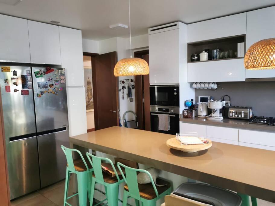 Apartamento Gran Departamento En Primer Piso + Patio Propio *