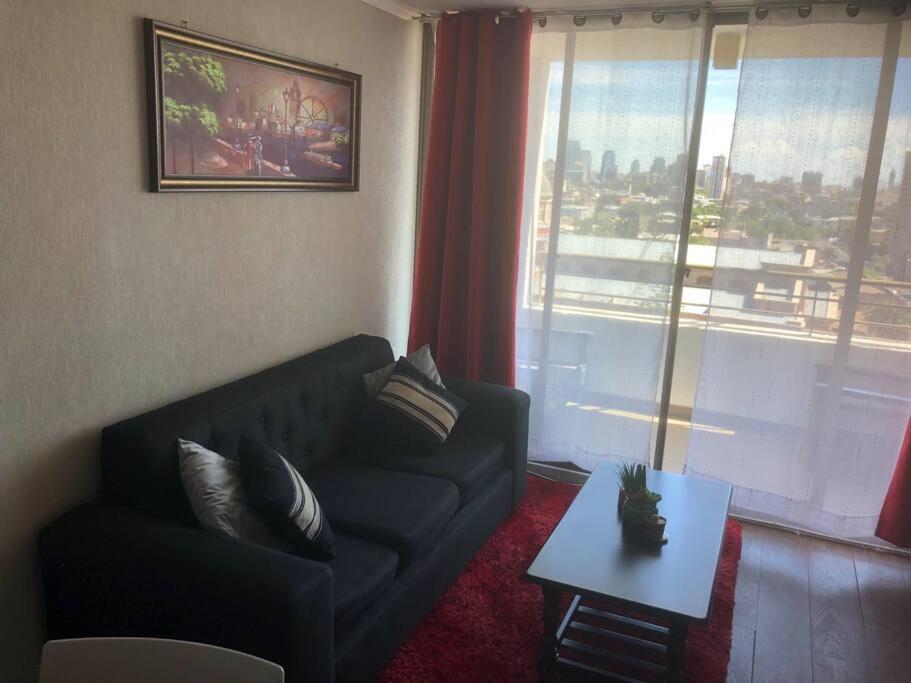 Comodo Departamento Cerca De Metro Apartamento Santiago de Chile