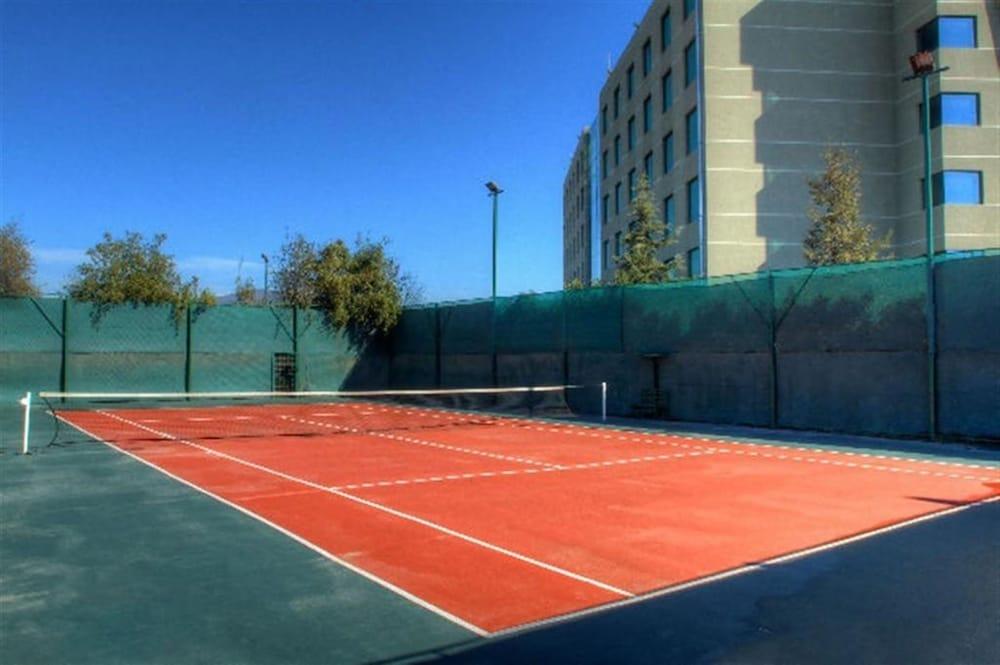 Diego De Almagro Aeropuerto Hotel Santiago