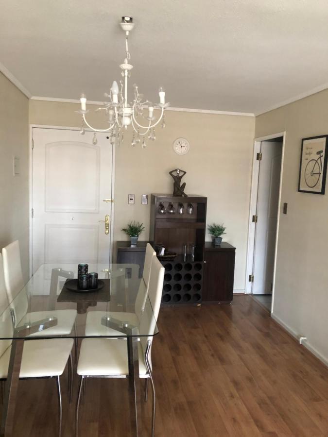 Departamento Las Condes-esc Militar Apartment *