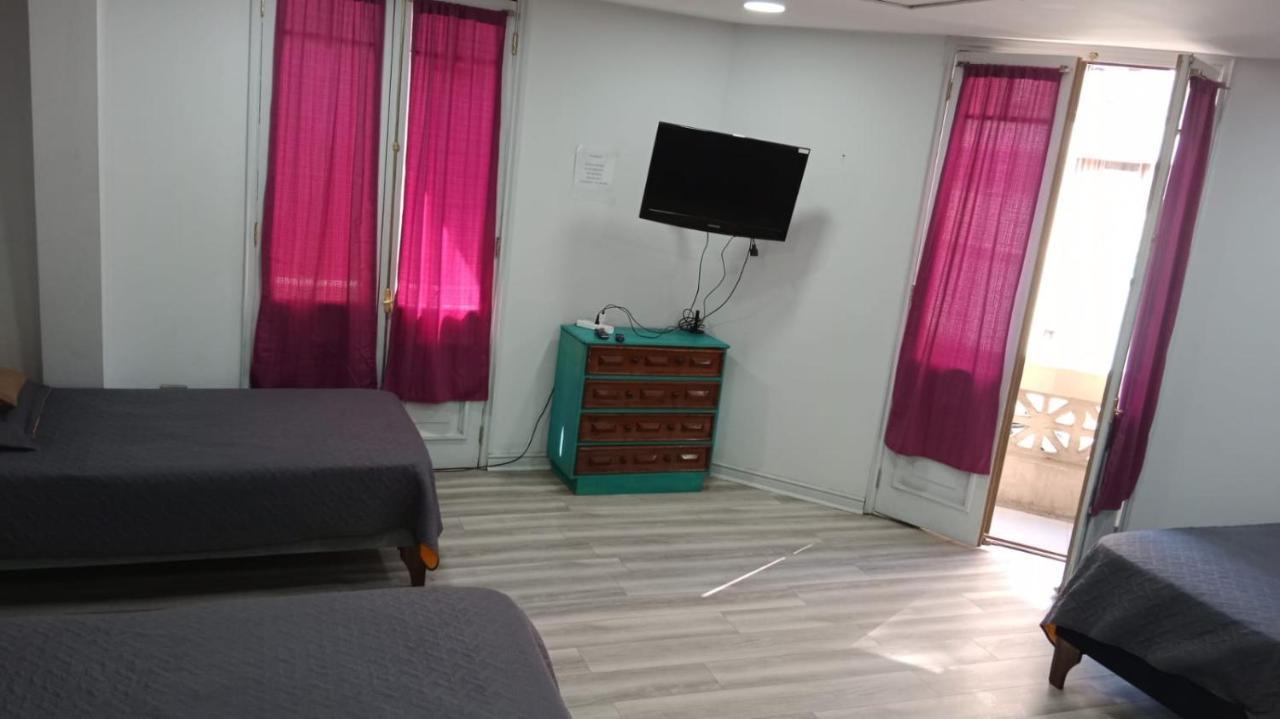 Hostal Mancora Monjitas 755 Santiago