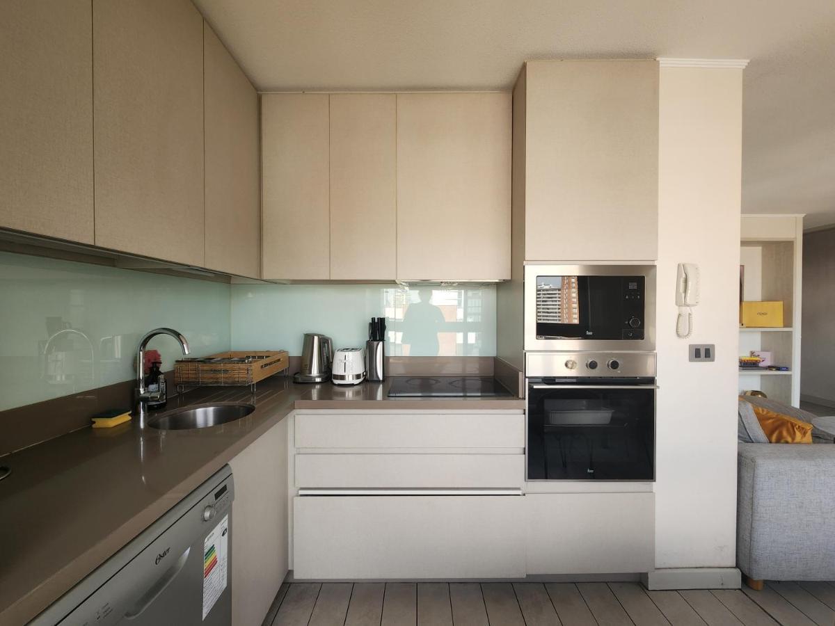 Stylish Art 2b W/wifi, Smart Tv & Parking Apartment